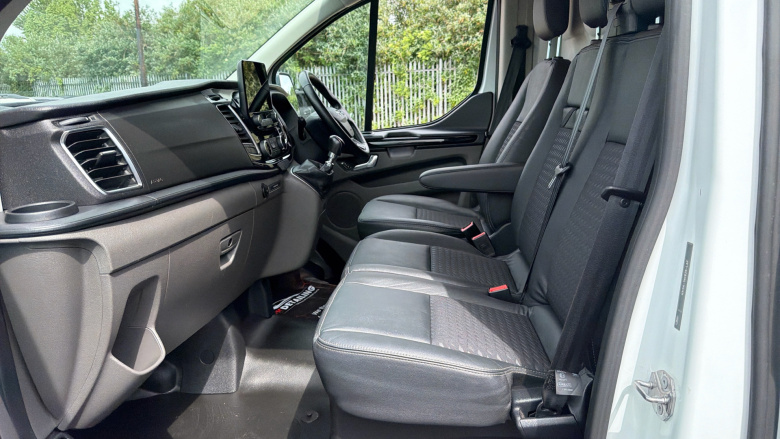 Ford Transit Custom 290 L1 Diesel Fwd 2.0 EcoBlue 185ps Low Roof Sport Van